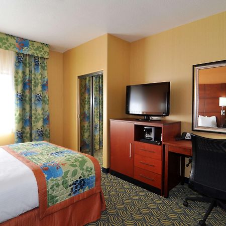Best Western Plus Fresno Inn Номер фото