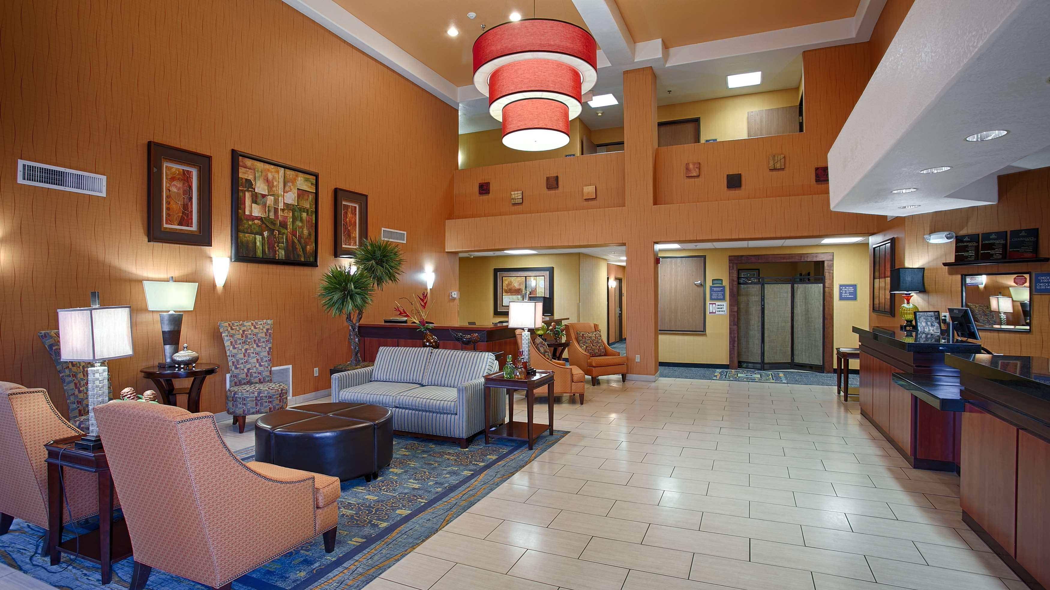 Best Western Plus Fresno Inn Екстер'єр фото