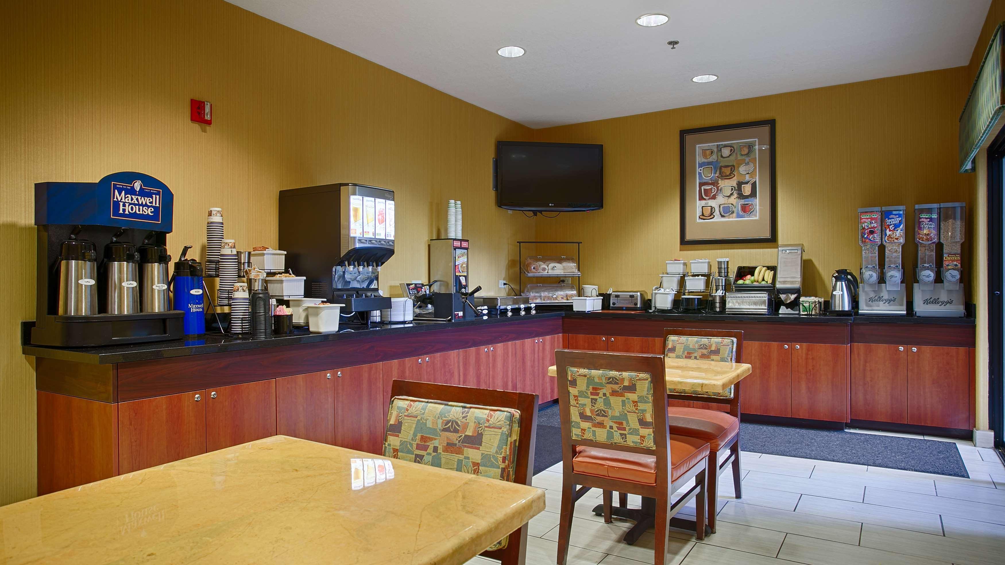 Best Western Plus Fresno Inn Екстер'єр фото