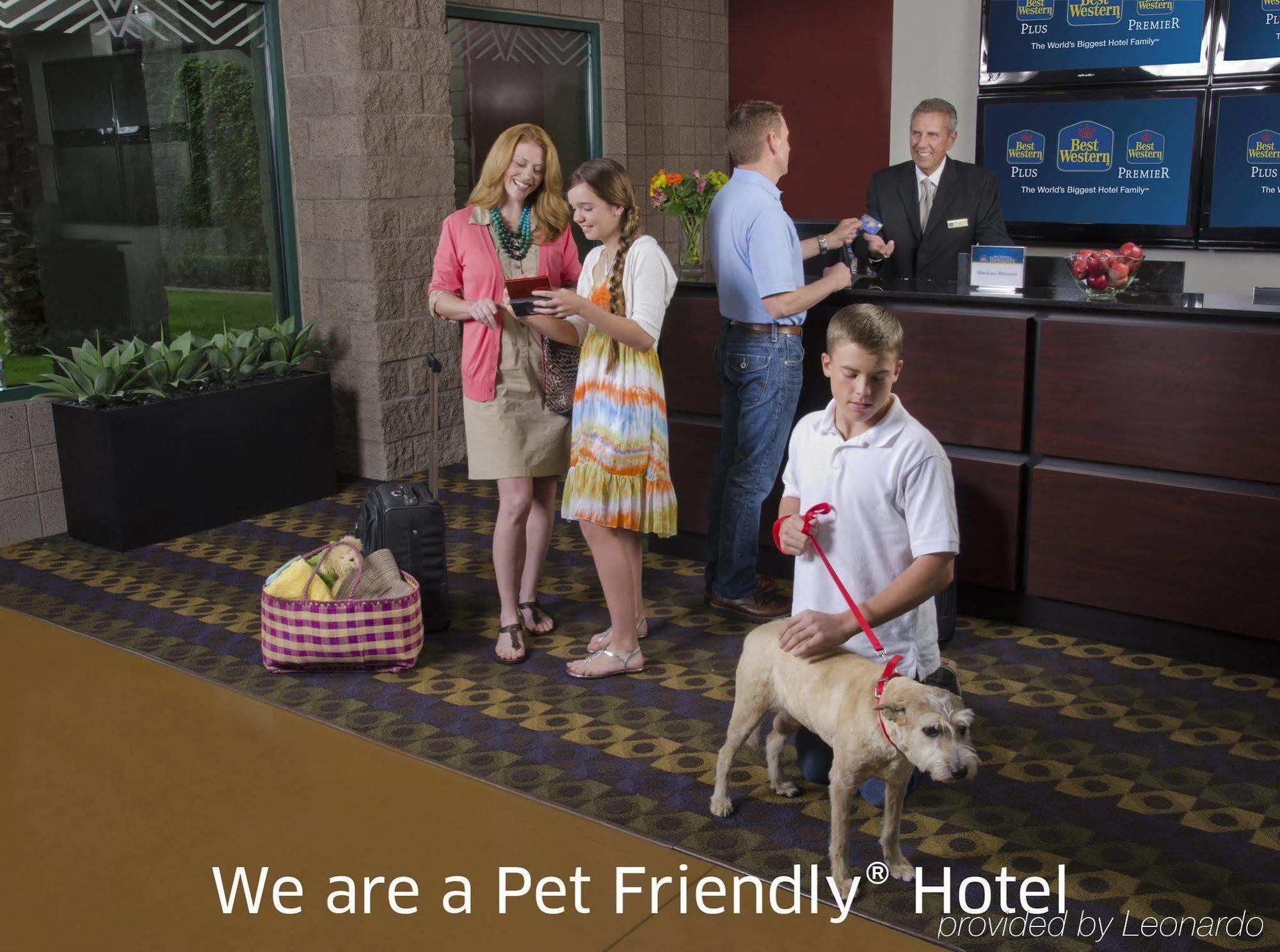 Best Western Plus Fresno Inn Екстер'єр фото