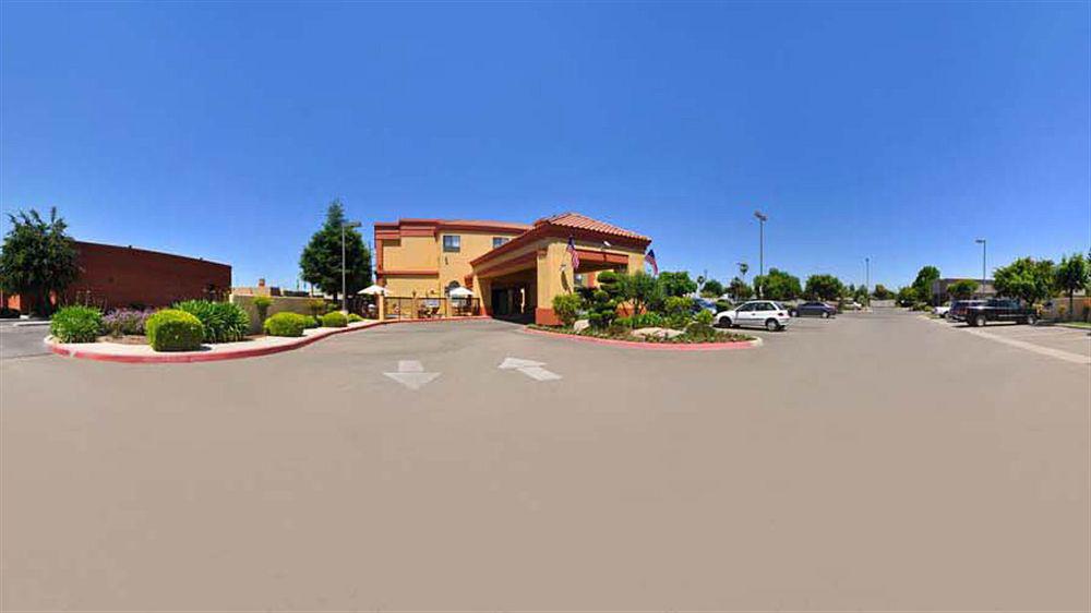 Best Western Plus Fresno Inn Екстер'єр фото